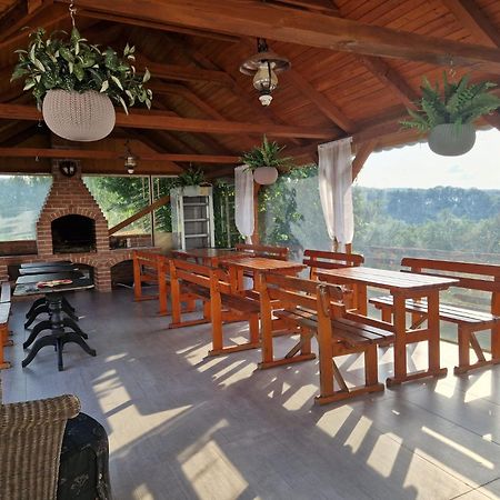 Pensiunea Turistica Retreat Belvedere วาดูกริชูลุย ภายนอก รูปภาพ