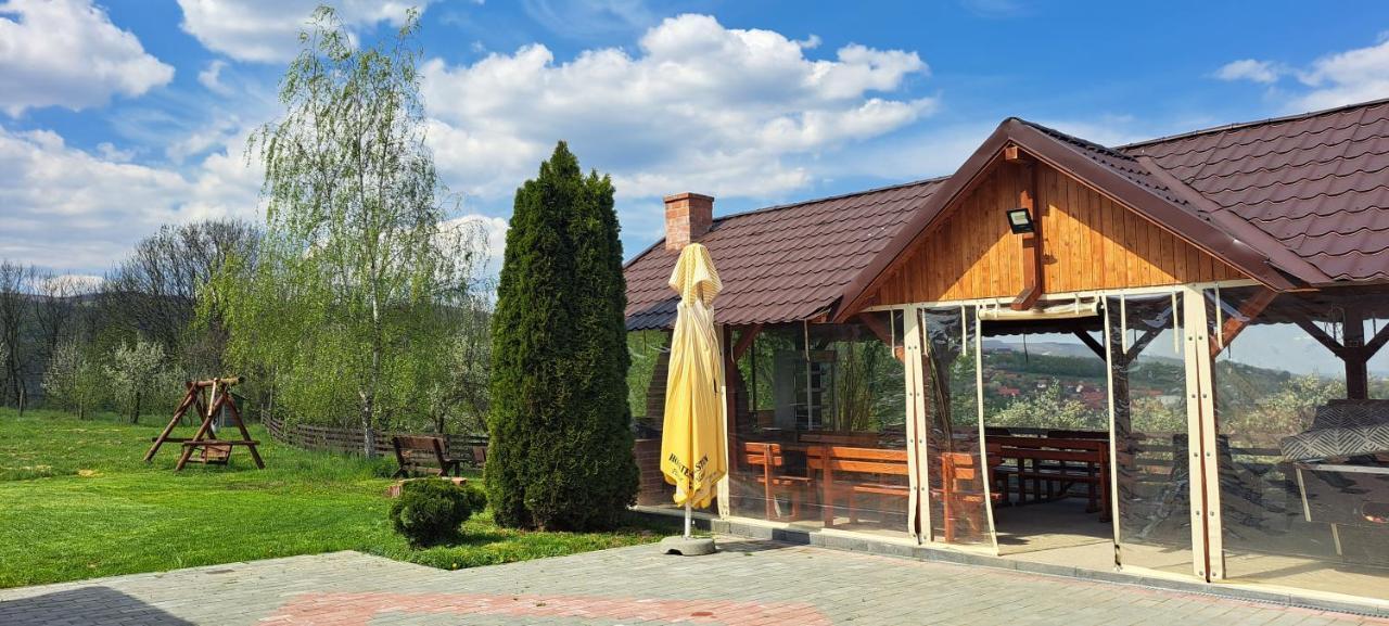 Pensiunea Turistica Retreat Belvedere วาดูกริชูลุย ภายนอก รูปภาพ